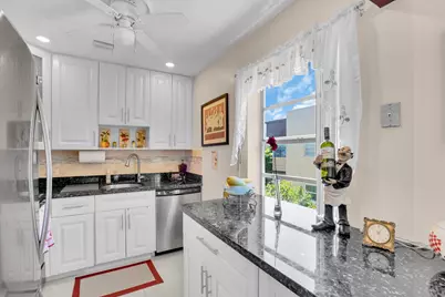 810 Burgundy Q, Delray Beach, FL 33484 - Photo 11