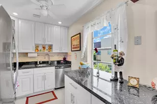 810 Burgundy Q, Delray Beach, FL 33484 - Photo 11