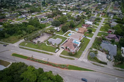 1389 SW Bayshore Boulevard, Port Saint Lucie, FL 34983 - Photo 57
