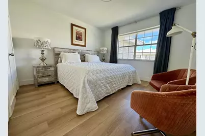 299 SW 7th Street #2070, Boca Raton, FL 33432 - Photo 5