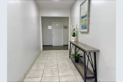 299 SW 7th Street #2070, Boca Raton, FL 33432 - Photo 13