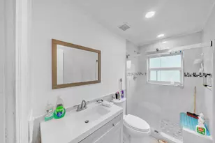 21101 NW 29th Ave, Miami Gardens, FL 33056 - Photo 19
