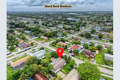 21101 NW 29th Avenue, Miami Gardens, FL 33056 - Photo 23