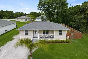 8525 101st Ct, Vero Beach, FL 32967 - Photo 1