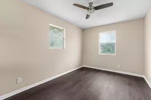 8525 101st Ct, Vero Beach, FL 32967 - Photo 15