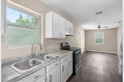 8525 101st Court, Vero Beach, FL 32967 - Photo 23