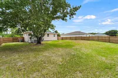 8525 101st Court, Vero Beach, FL 32967 - Photo 35