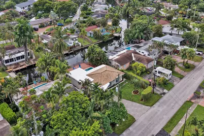 3672 NW 18th Avenue, Oakland Park, FL 33309 - Photo 47