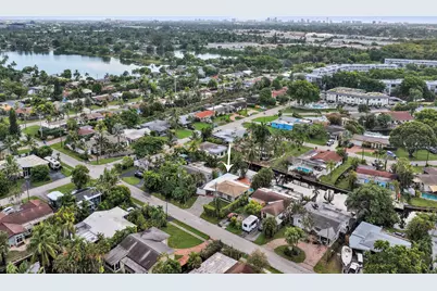 3672 NW 18th Avenue, Oakland Park, FL 33309 - Photo 49