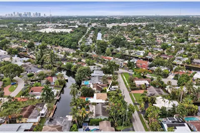 3672 NW 18th Avenue, Oakland Park, FL 33309 - Photo 53