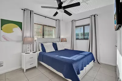 3672 NW 18th Avenue, Oakland Park, FL 33309 - Photo 25