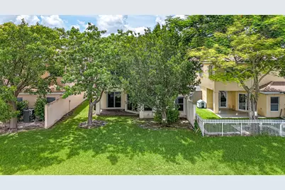 6427 Adriatic Way, West Palm Beach, FL 33413 - Photo 21