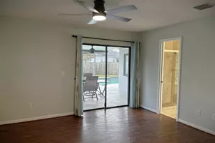 202 SW Crescent Ave, Port Saint Lucie, FL 34984 - Photo 7
