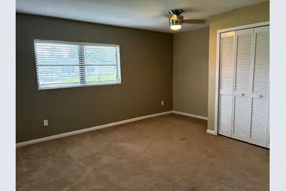 202 SW Crescent Avenue, Port Saint Lucie, FL 34984 - Photo 13