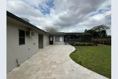 202 SW Crescent Avenue, Port Saint Lucie, FL 34984 - Photo 27
