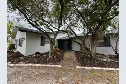 202 SW Crescent Avenue, Port Saint Lucie, FL 34984 - Photo 25