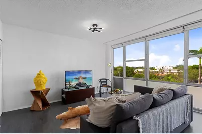 900 Bay Drive #303, Miami Beach, FL 33141 - Photo 5