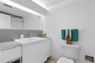 900 Bay Dr, Miami Beach, FL 33141 - Photo 11