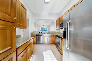 3500 Oaks Clubhouse Dr, Pompano Beach, FL 33069 - Photo 1