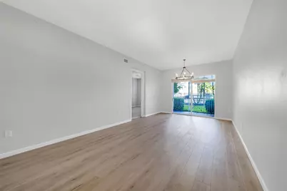 3500 Oaks Clubhouse Drive #102, Pompano Beach, FL 33069 - Photo 7
