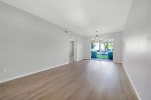 3500 Oaks Clubhouse Dr, Pompano Beach, FL 33069 - Photo 7