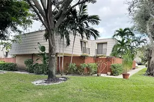 1700 Embassy Dr, West Palm Beach, FL 33401 - Photo 1