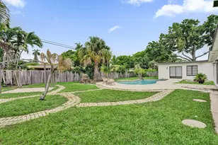 885 Azalea Ct, Plantation, FL 33317 - Photo 35