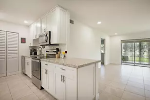 352 Covered Bridge Blvd, Greenacres, FL 33467 - Photo 3