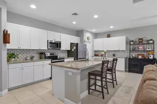 1332 NW Leonardo Cir, Port Saint Lucie, FL 34986 - Photo 3