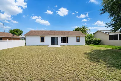513 SW Lakota Avenue, Port Saint Lucie, FL 34953 - Photo 23