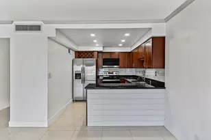 2900 NE 30th St, Fort Lauderdale, FL 33306 - Photo 11
