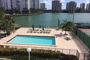 2780 NE 183rd St, Aventura, FL 33160 - Photo 7