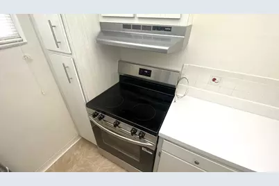 3160 Holiday Springs Boulevard #7-311, Margate, FL 33063 - Photo 11