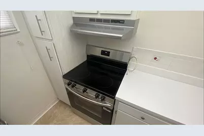 3160 Holiday Springs Boulevard #7-311, Margate, FL 33063 - Photo 13