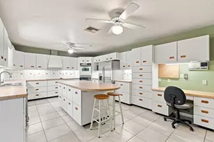2381 SW Bayshore Blvd, Port Saint Lucie, FL 34984 - Photo 37