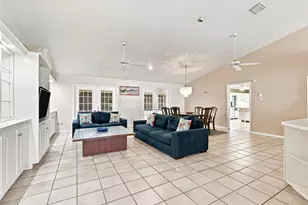 2381 SW Bayshore Blvd, Port Saint Lucie, FL 34984 - Photo 23