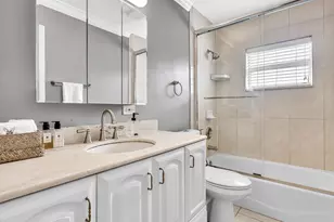 11 Forest Hills Ln, Boca Raton, FL 33431 - Photo 35