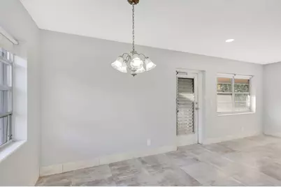 121 Bedford E, West Palm Beach, FL 33417 - Photo 7