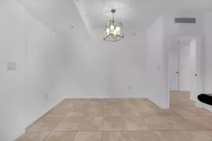 403 S Sapodilla Ave, West Palm Beach, FL 33401 - Photo 5