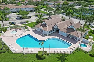 552 NW 208th Terrace, Pembroke Pines, FL 33029 - Photo 19