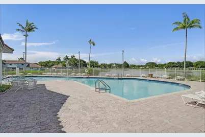 552 NW 208th Terrace, Pembroke Pines, FL 33029 - Photo 21