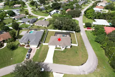 592 SW Dauphin Avenue, Port Saint Lucie, FL 34953 - Photo 29