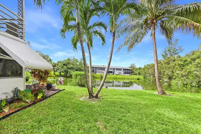 272 Northampton N, West Palm Beach, FL 33417 - Photo 5