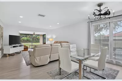 8545 Casa Del Lago #38 H, Boca Raton, FL 33433 - Photo 11