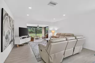 8545 Casa Del Lago, Boca Raton, FL 33433 - Photo 15