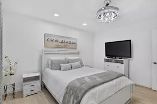 8545 Casa Del Lago, Boca Raton, FL 33433 - Photo 27