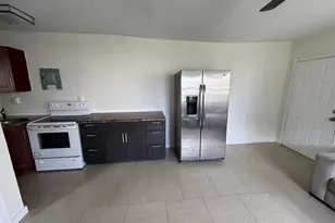 1042 Foster Rd, Hallandale Beach, FL 33009 - Photo 5