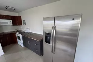 1042 Foster Rd, Hallandale Beach, FL 33009 - Photo 9