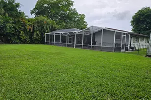939 Hibiscus Dr, Royal Palm Beach, FL 33411 - Photo 33
