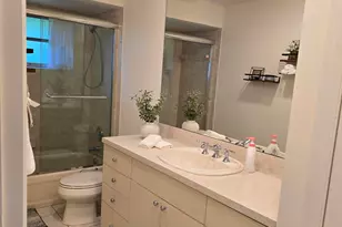 939 Hibiscus Dr, Royal Palm Beach, FL 33411 - Photo 11